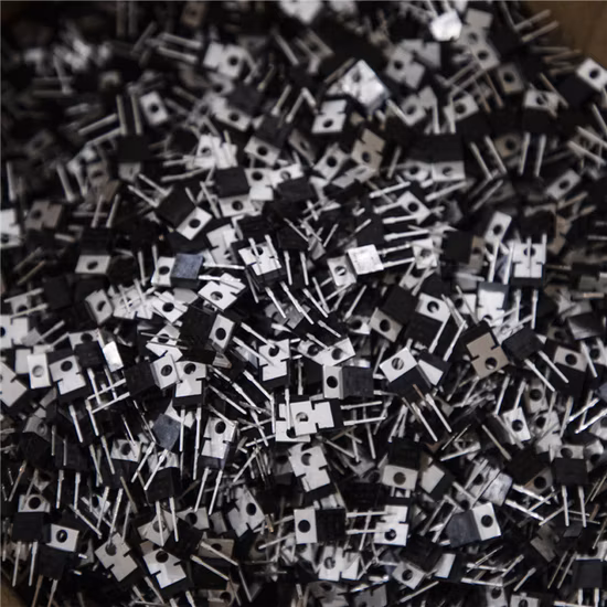 超高速リカバリを備えた Es1j SMA 400V 表面実装整流器